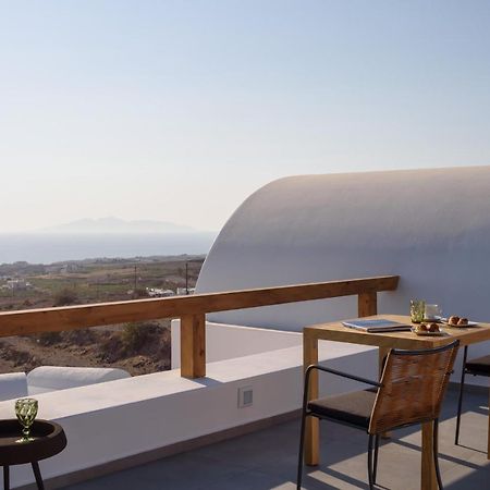 Este Luxury Suites 산토리니 외부 사진