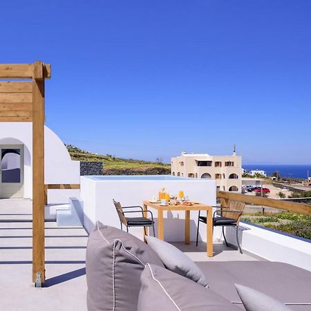 Este Luxury Suites 산토리니 외부 사진