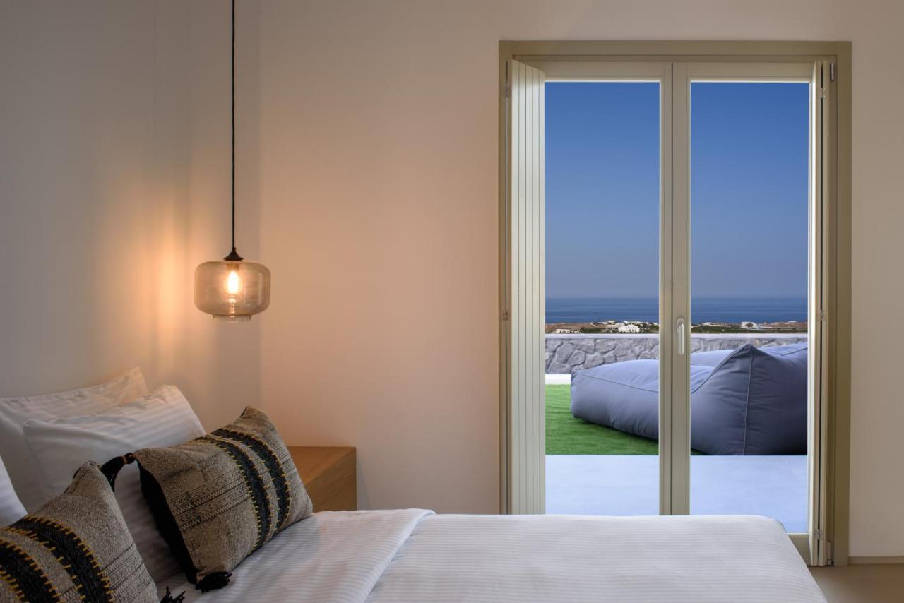Este Luxury Suites 산토리니 외부 사진