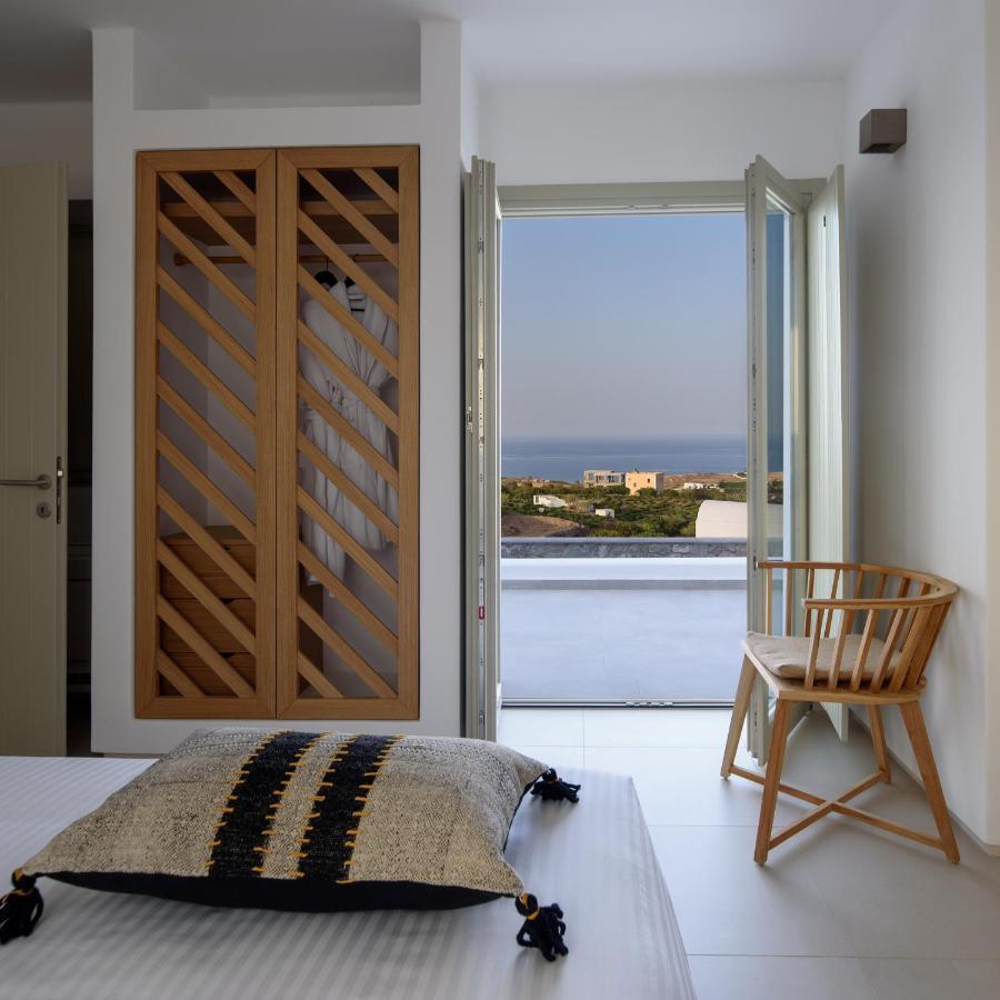Este Luxury Suites 산토리니 외부 사진