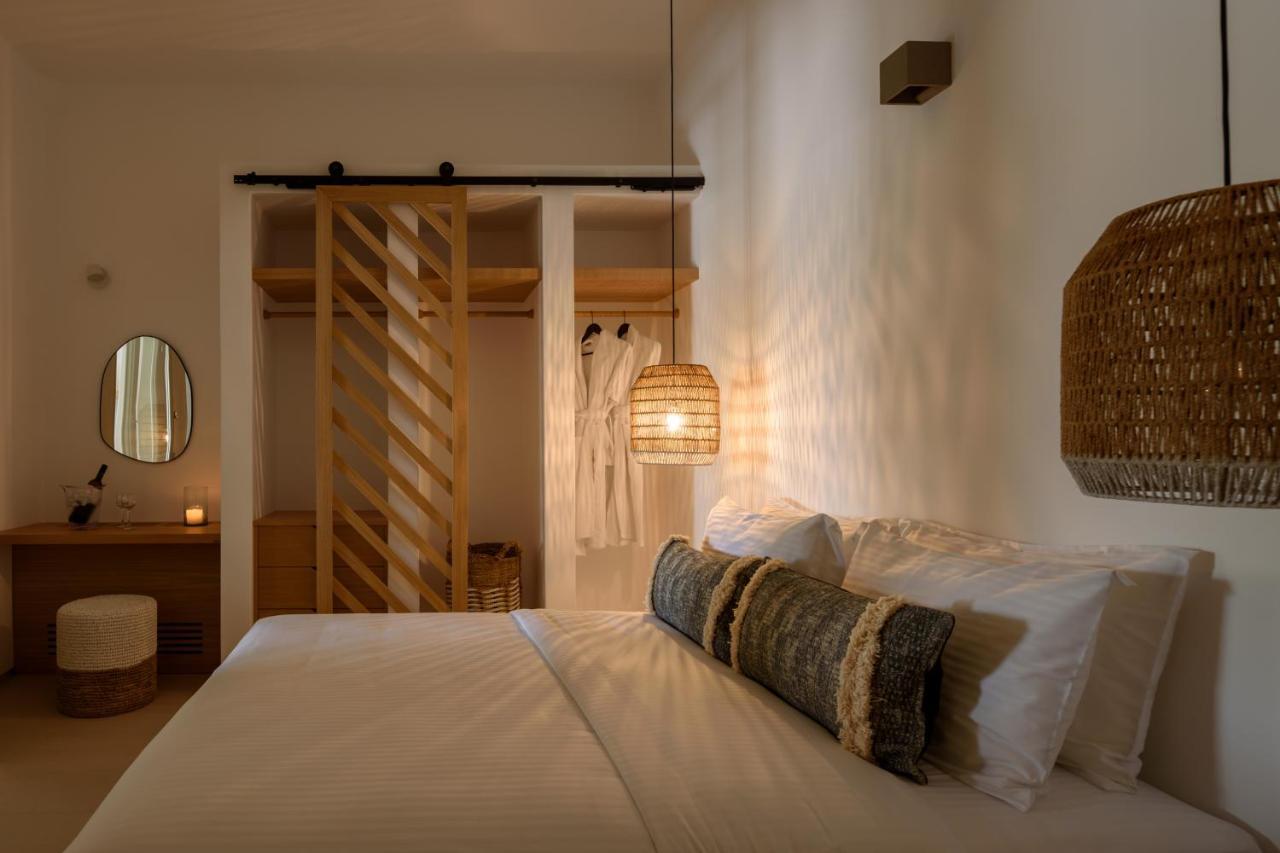Este Luxury Suites 산토리니 외부 사진