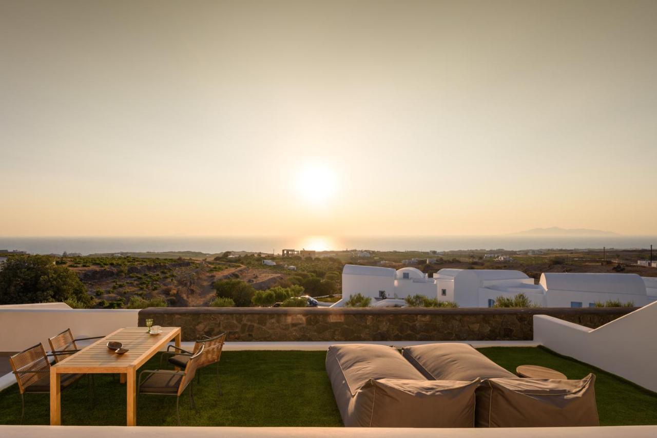 Este Luxury Suites 산토리니 외부 사진