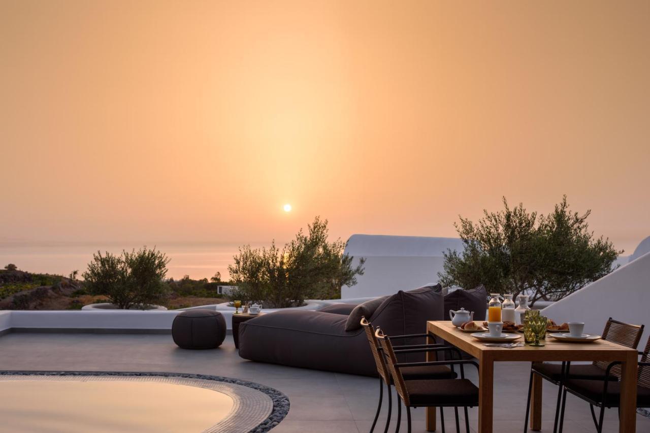 Este Luxury Suites 산토리니 외부 사진