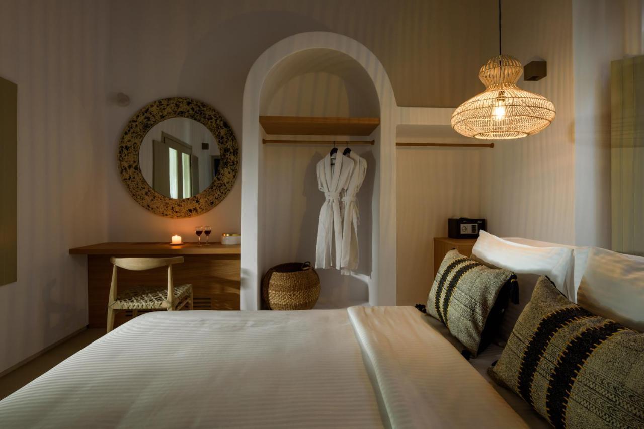 Este Luxury Suites 산토리니 외부 사진