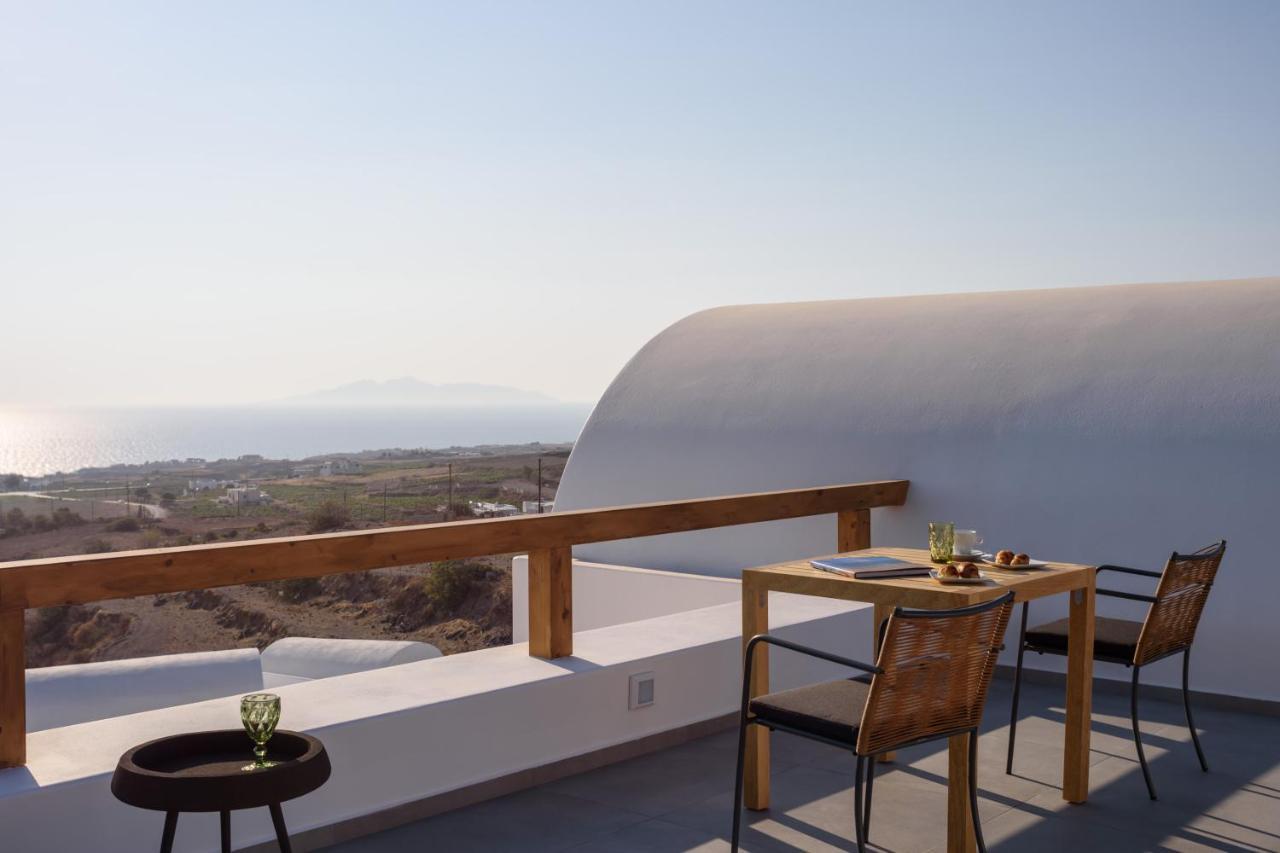 Este Luxury Suites 산토리니 외부 사진